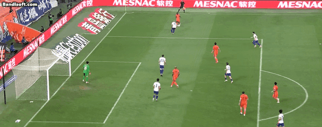 山东泰山客场0-4惨败青岛海牛 三球溃败送对手积